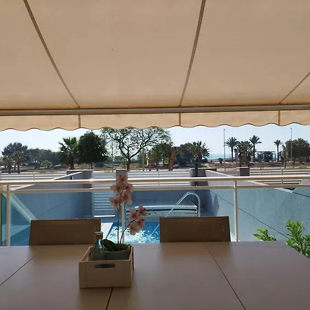 De Lujo Frente Al Mar Villa *